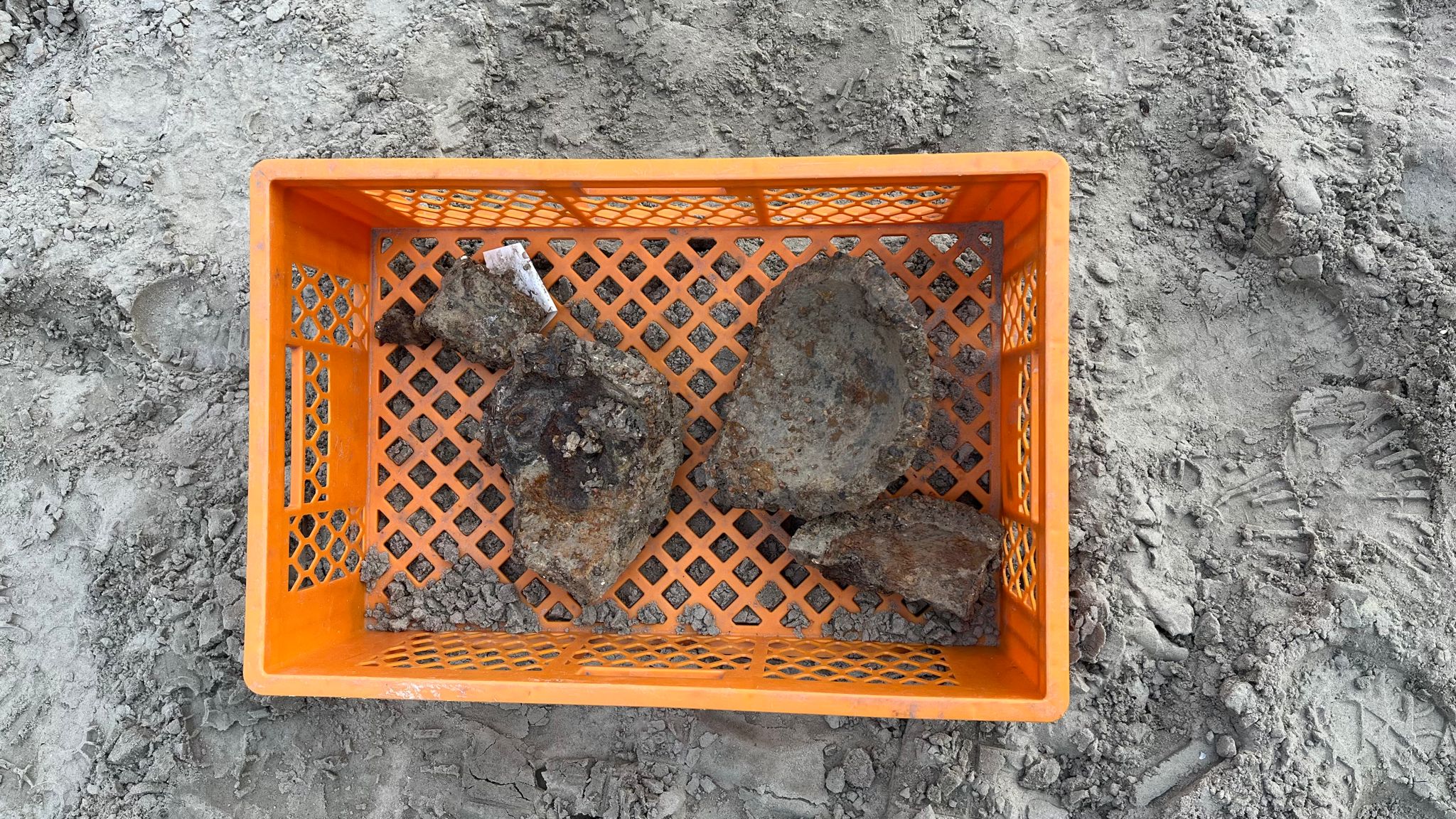 Ancient bomb found of Bommen Berend, Groningen's Relief